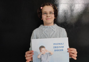 Nikola przedstawia informację do prezentacji